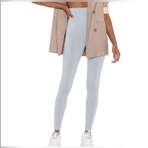 WeWoreWhat Active Seamless Pearl Blue Leggings